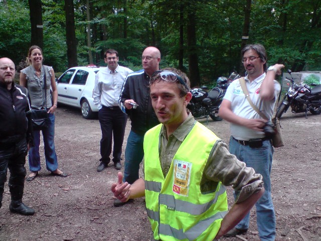 640x480 pixels (113K)