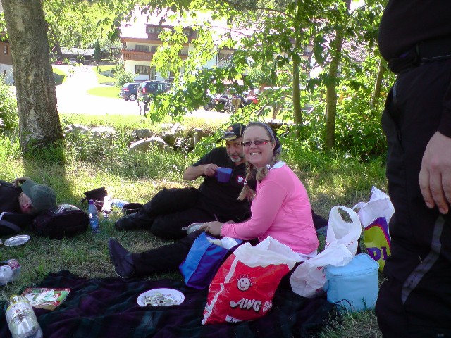 640x480 pixels (125K)