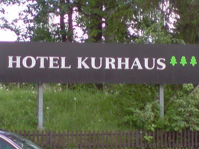 640x480 pixels (87K)