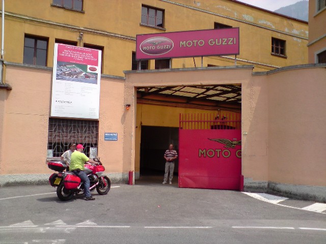 640x480 pixels (77K)