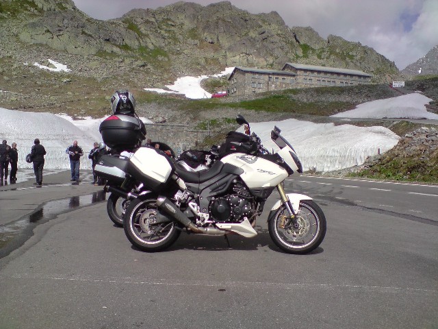 640x480 pixels (104K)