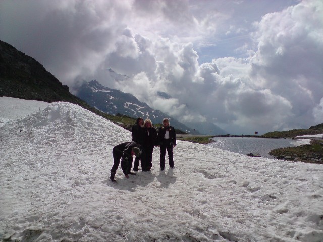 640x480 pixels (84K)