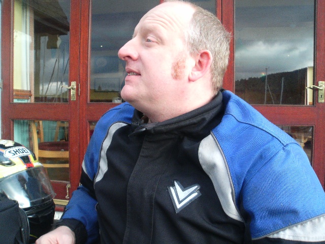 640x480 pixels (126K)