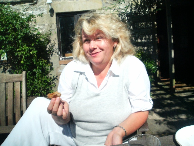 640x480 pixels (117K)