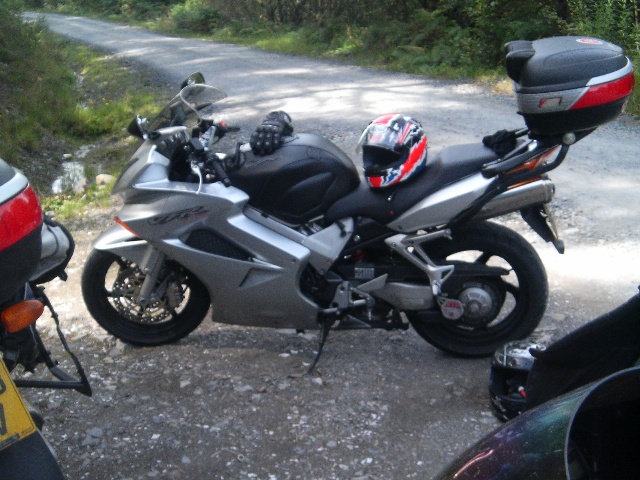 640x480 pixels (131K)