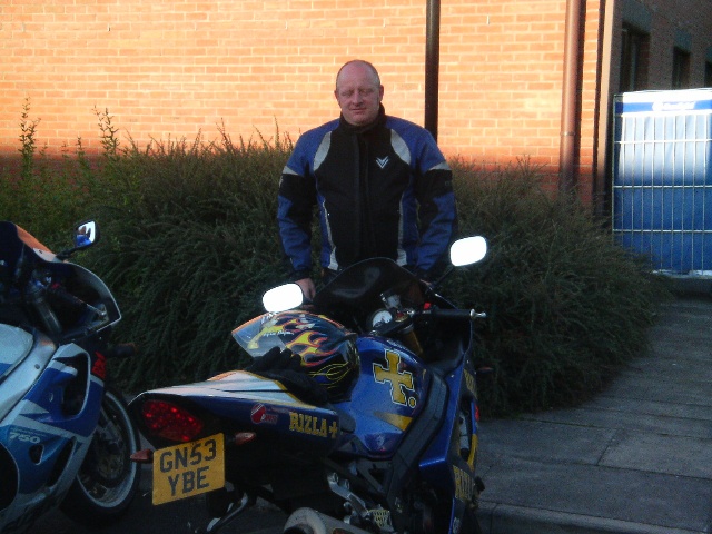 640x480 pixels (121K)