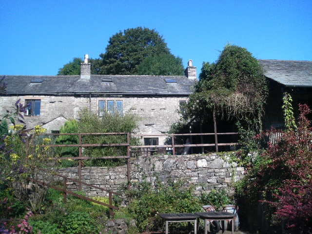 640x480 pixels (168K)