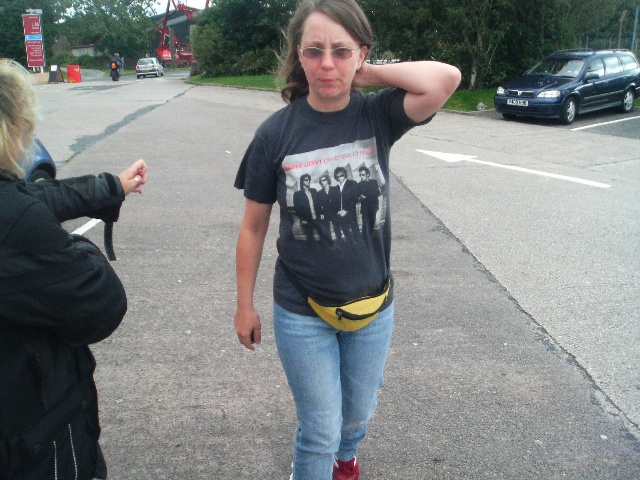 640x480 pixels (136K)