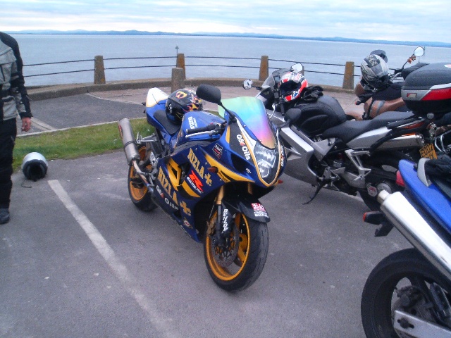 640x480 pixels (127K)