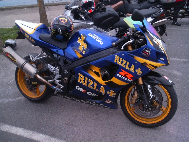 640x480 pixels (150K)