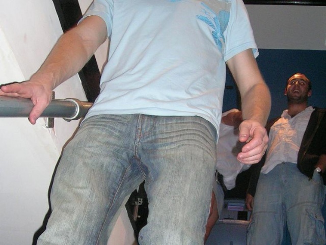 640x481 pixels (93K)