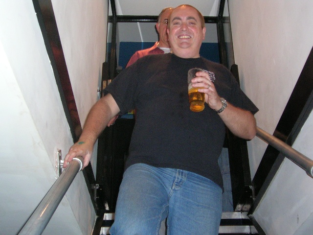 640x480 pixels (100K)