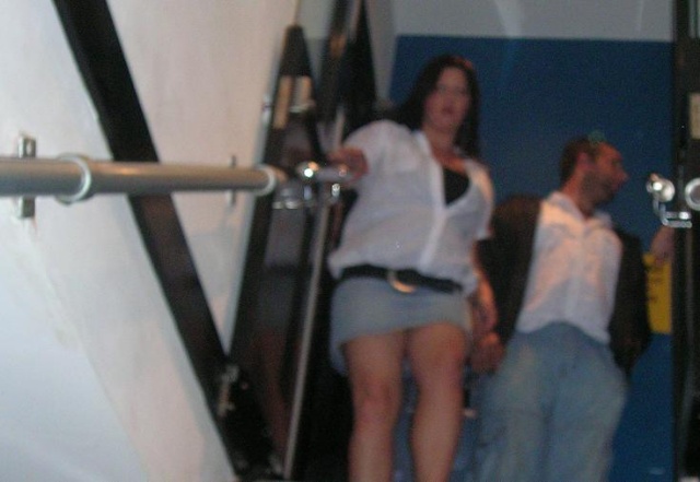 640x441 pixels (66K)