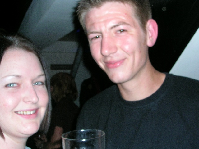 640x480 pixels (81K)