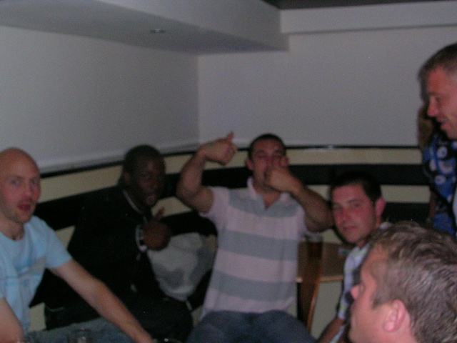 640x480 pixels (87K)