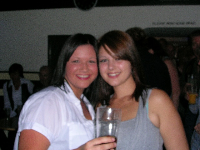 640x480 pixels (86K)