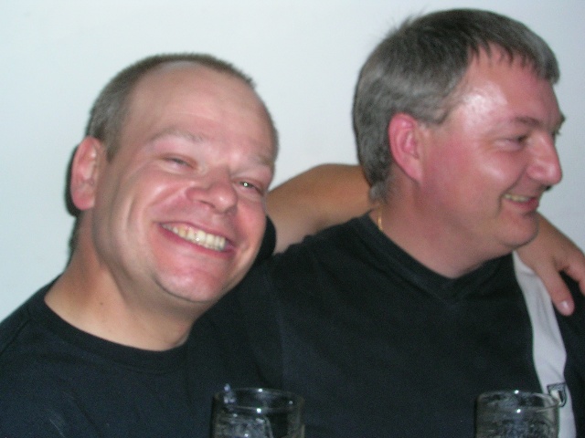 640x480 pixels (80K)