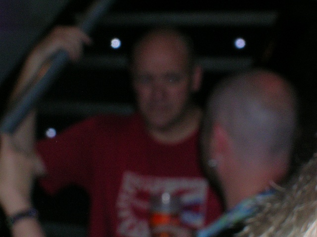 640x480 pixels (82K)