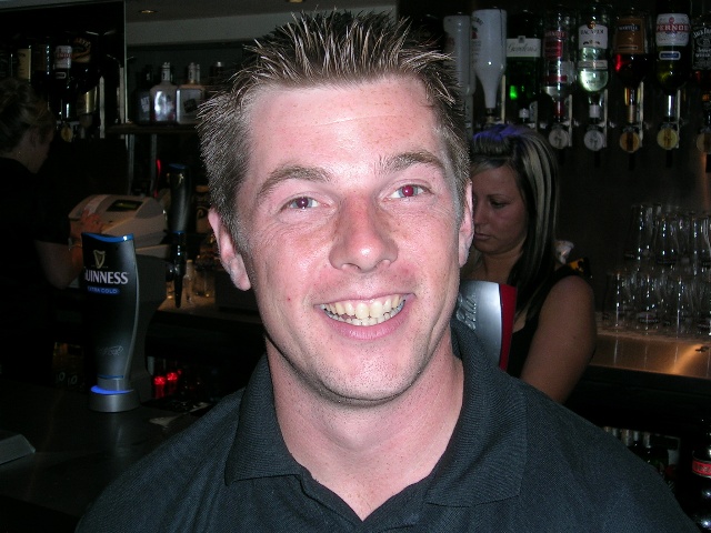 640x480 pixels (113K)