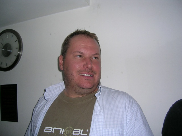 640x480 pixels (68K)