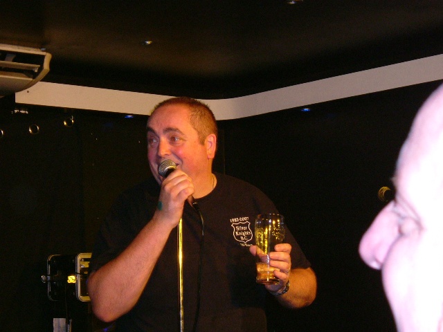 640x480 pixels (86K)