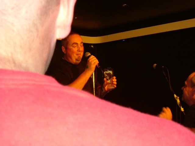 640x480 pixels (65K)